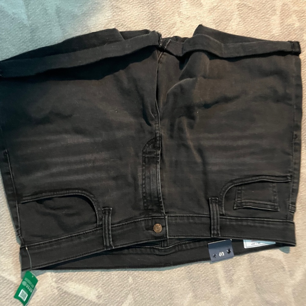 Gap shorts
